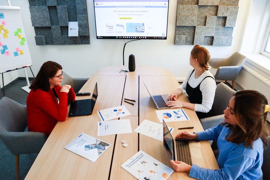 B2B SaaS Satışta Alıcı Odaklı Yaklaşım: Müşteri Yolculuğunu Kolaylaştırma
